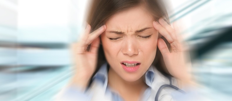 Migraine-and-headache-people-790x345
